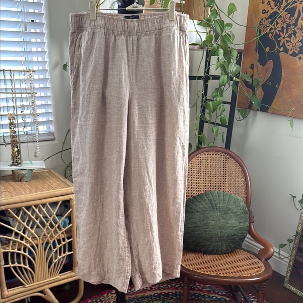 Tahari Wide Leg Pants in Light Taupe